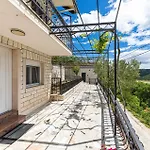 Feriehus Awesome In Ricice With Sauna Imotski